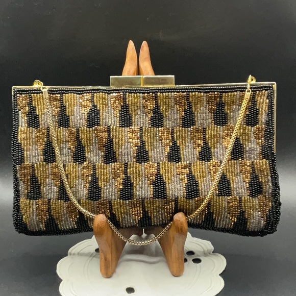 Walborg Handbags - Vintage Walborg Fully Beaded Evening Bag.